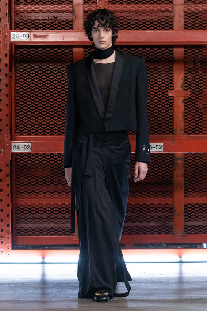 OFF-WHITE ホッフロリホッフヒルミュル OWIJ026S23FAB002 3232 Off-White Out of Office 'White' — Kick Game