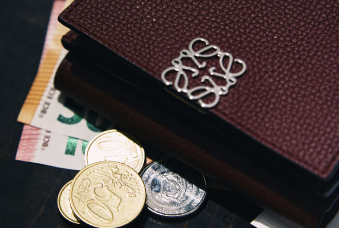 Serialized "The Best of the Best" No.191 A Loewe wallet that lets you enjoy the blessings of heaven.