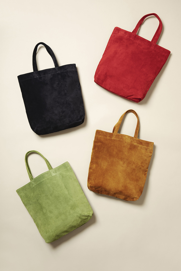 土屋鞄のエコバッグに新色が登場。お買い物用としても、普段使いにして