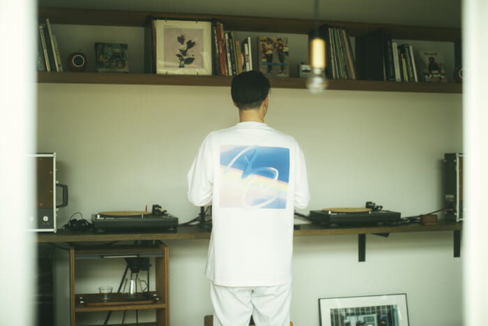 VIBTEXのボディにYOSHIROTTENのグラフィック。RAINBOW DISCO CLUBのグッズは圧巻のクオリティ。