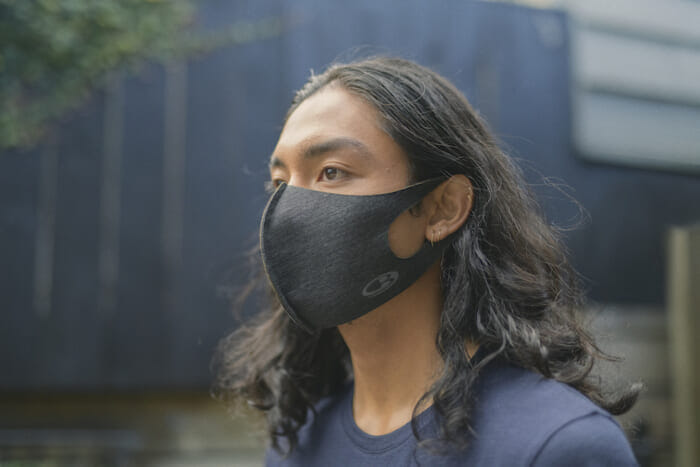 ついにメリノウール製のマスクが登場。手掛けたのはもちろん、アイスブレーカーです。