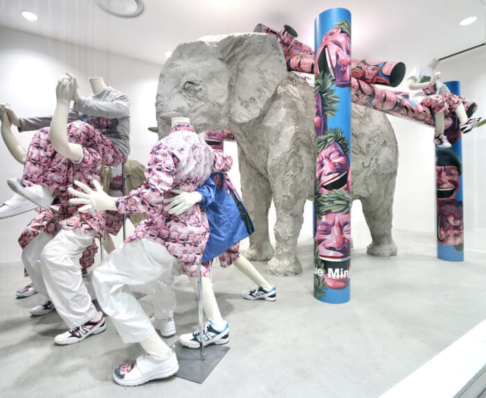 コム デ ギャルソン・シャツがつくる唯一無二の世界観。手を組んだのは中国の現代美術家、ユエ・ミンジュン。