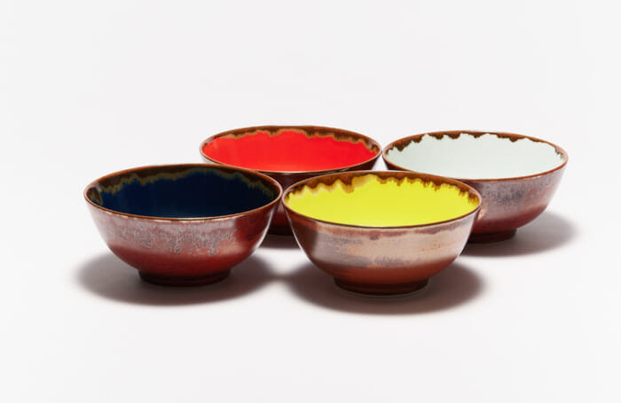 Street Minds Fuse with Arita Pottery! 5525 Gallery and ceramic artist Yuki Inoue's new attempt is poignant.