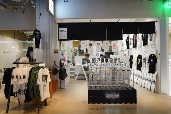 A collection of unique and gorgeous creators. A gem of a T-shirt collection spun by a grooming brand from Tokyo.