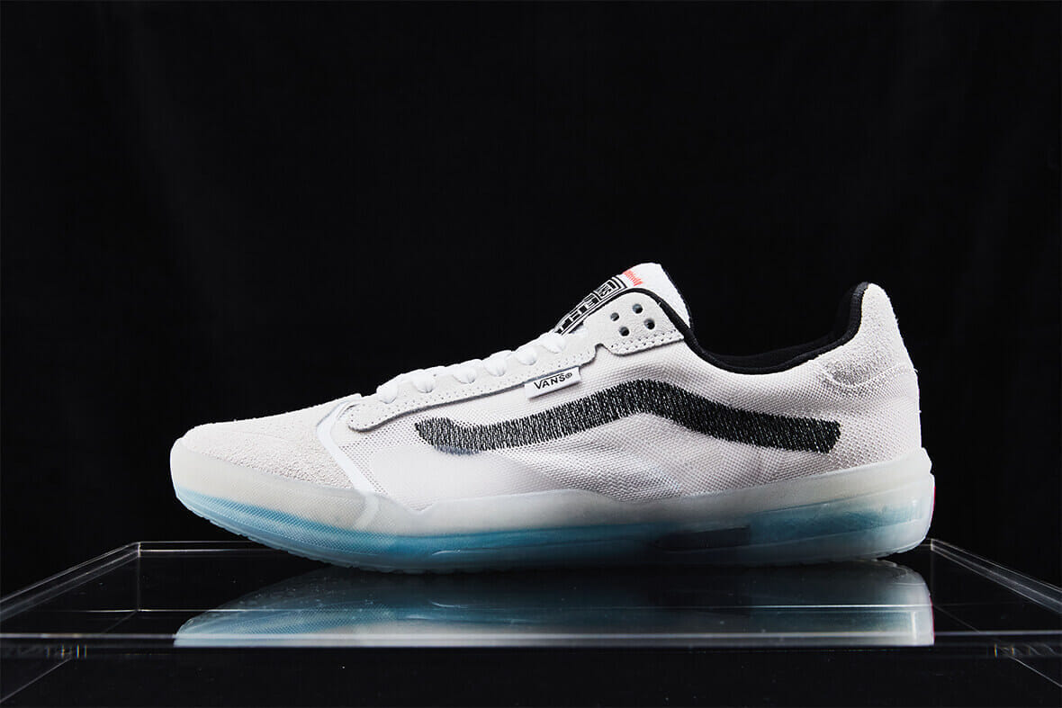 ヴァンズが描いた近未来のスニーカー。 | feature | HOUYHNHNM（フイナム）