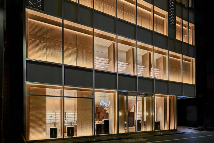 フォーナインズ銀座本店がリニューアル。充実の設備とサービスで、あなたの眼鏡選びをサポートします。