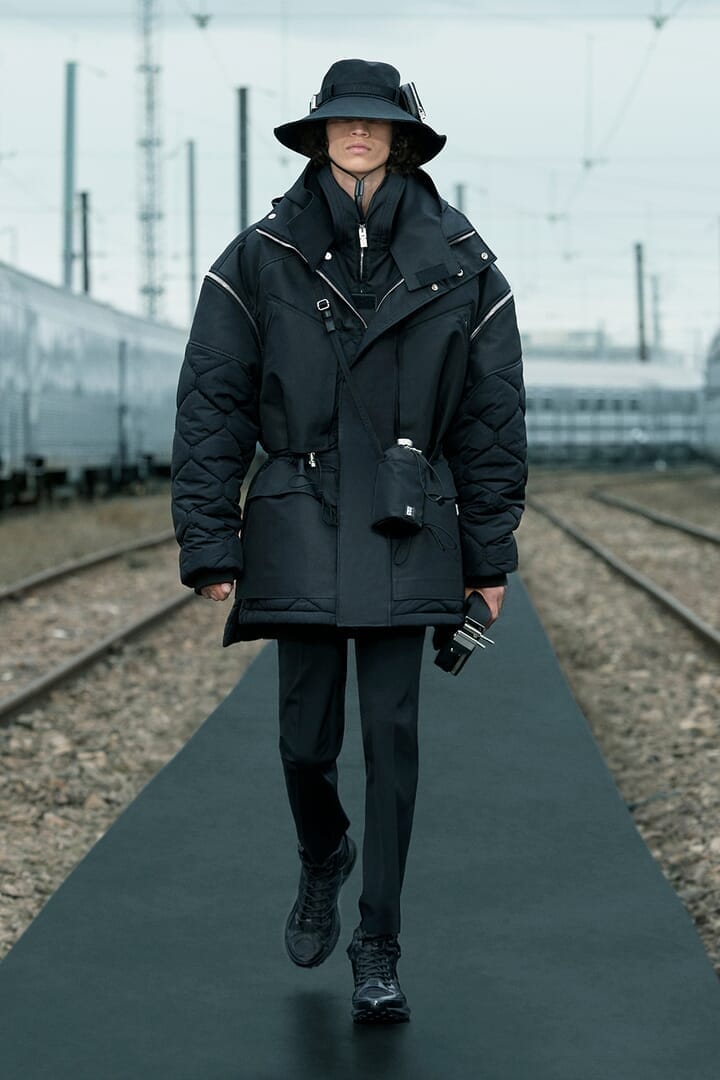 GIVENCHY | HOUYHNHNM（フイナム）