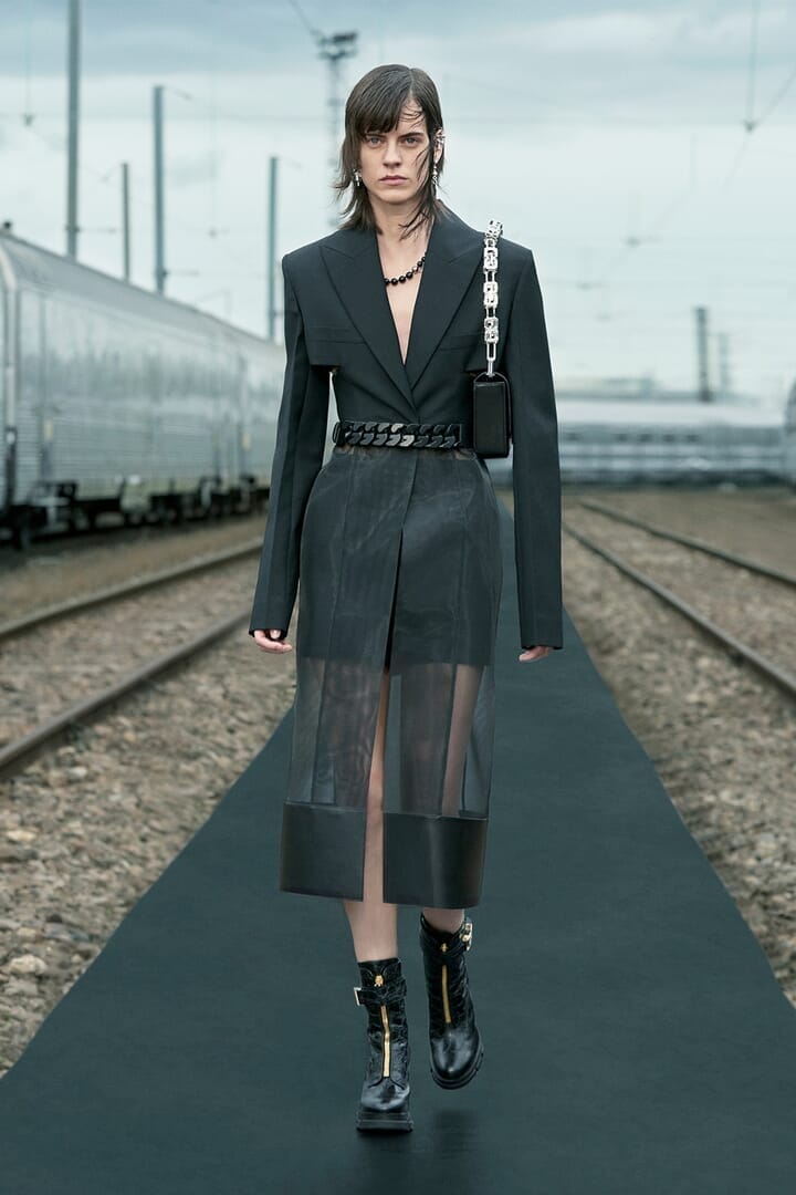 【Givenchy】　バケハ 着用１回のみ 2025年最新】Givenchy ハットの人気アイテム - メルカリ