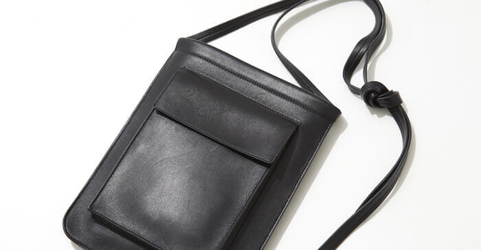 連載「憧れの逸品」No.210 “用の美” を思わせるジル サンダーのバッグ。