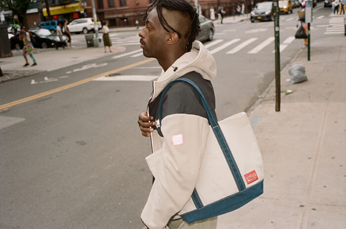 シンプルで実用的。梅雨シーズンの“欲しい”が詰まったトートバッグが、マンハッタンポーテージから登場。