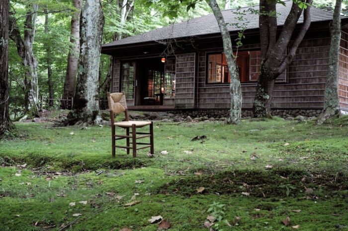 Charlotte Perriand and José Zanine Caldas. An exhibition and sale of furniture focusing on these two representatives of mid-century will be held.