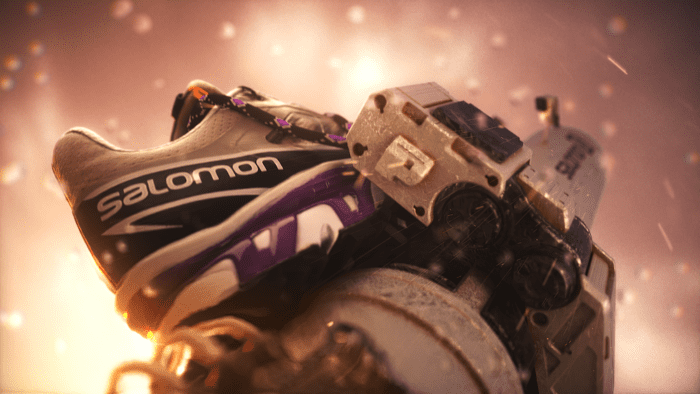 Salomon Sportstyle introduces an updated model of the famous XT-6. The design is full of a sense of speed.