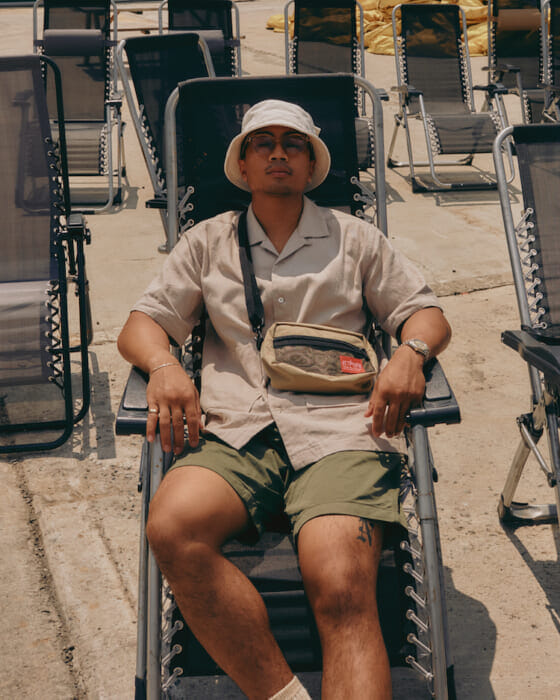 バッグから始める秋支度。マンハッタンポーテージの定番モデルに、待望のベージュが登場します。