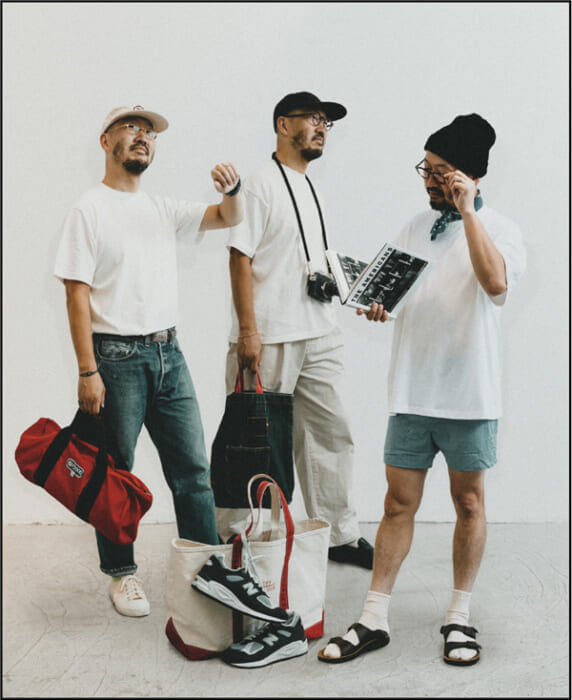 A new interpretation of pack t-shirts developed by Keiji Kaneko and Fruit of the Loom. 3 different silhouettes in all!