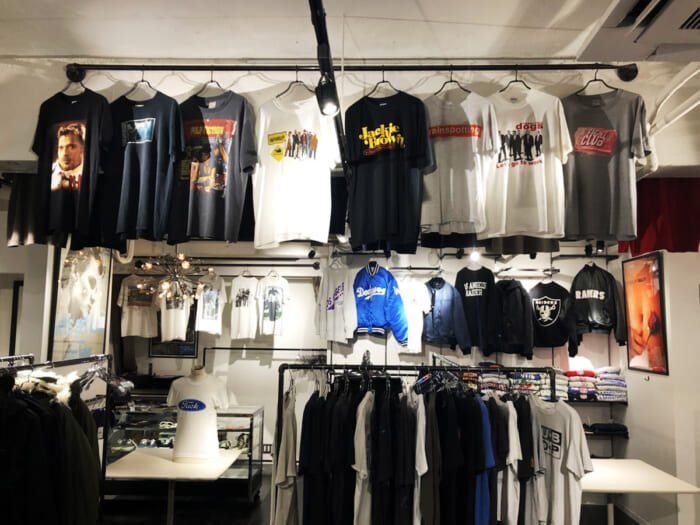 ムービーT、ロックT、アートTなんでもござれ。ベルベルジンがカルチャー系古着に特化した新店舗を原宿・遊歩道にオープン！