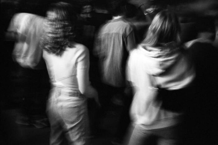 Berlin's night culture as seen through the eyes of an up-and-coming photographer. Kyogo Hidaka's first solo exhibition, U-Bahn , will be held at No. in Yoyogi Uehara.