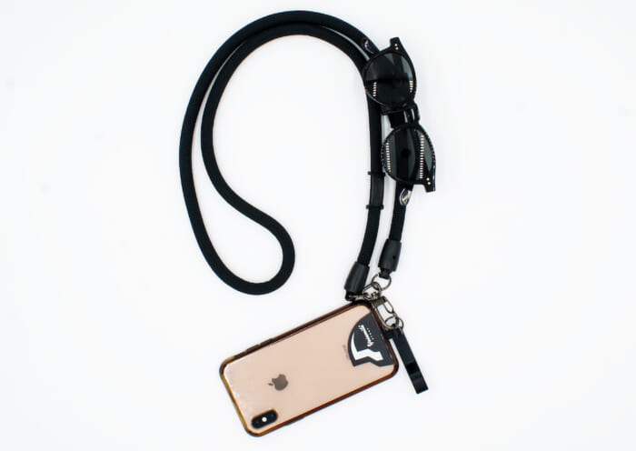Protects both your phone and glasses from all kinds of risks. A collaboration between Yosemite Strap and Waiting for the Sun is now available.