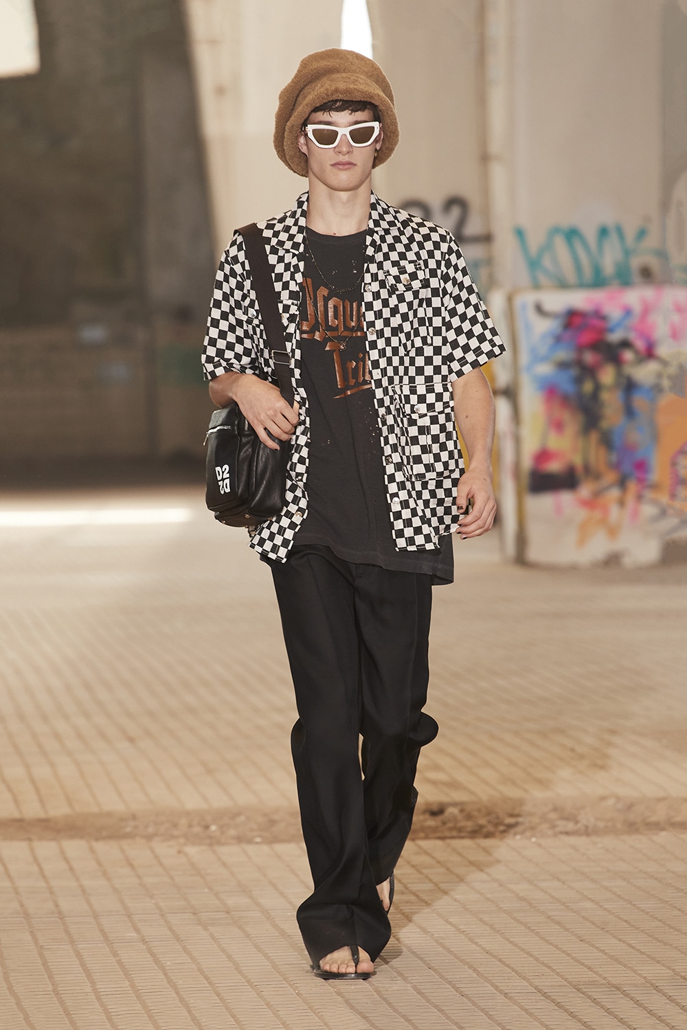 Dsquared2 ハネルトロストリンクフティ S74GU0616S25553 961 DSQUARED2 | HOUYHNHNM (HOUYHNHNM)