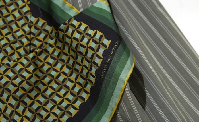 Series "Aspiring Masterpieces" No.222 A Dries Van Noten shirt that can become the star of the show with just one piece.