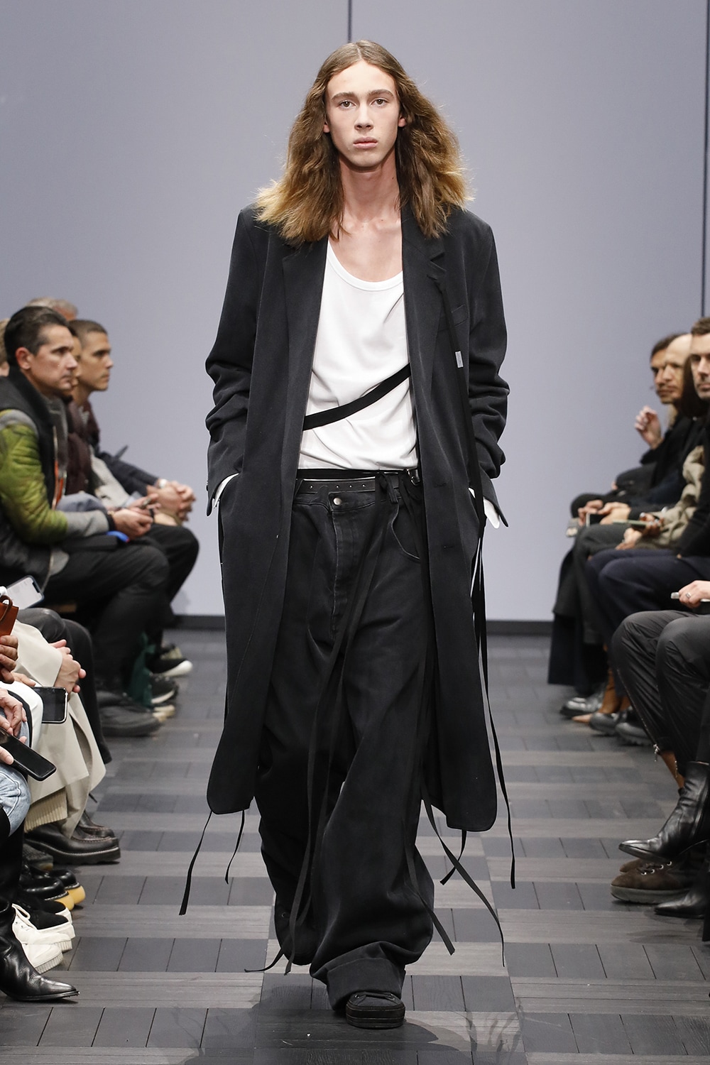 アンドゥムルメステール ANN DEMEULEMEESTER クルーネック プリ ...