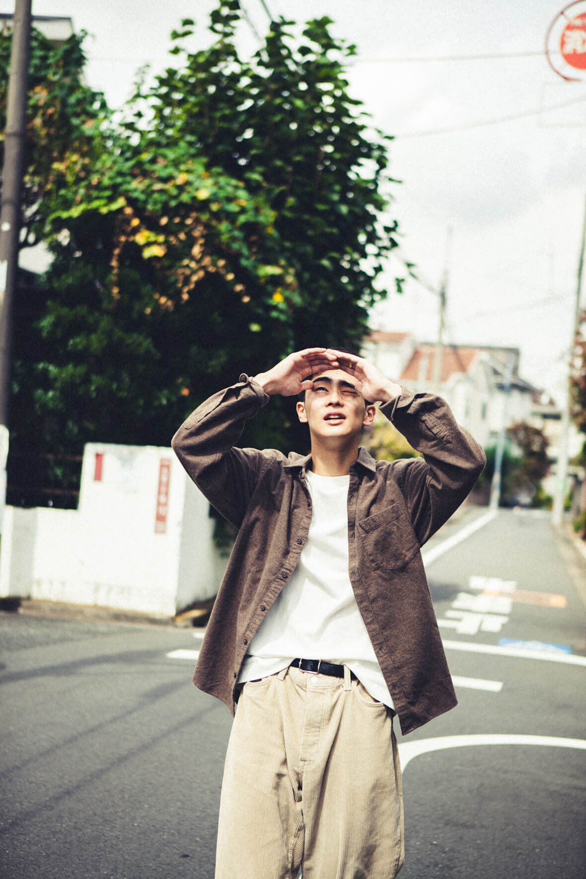 創り手の3人が着る、無印良品のフランネルシャツ。 | feature