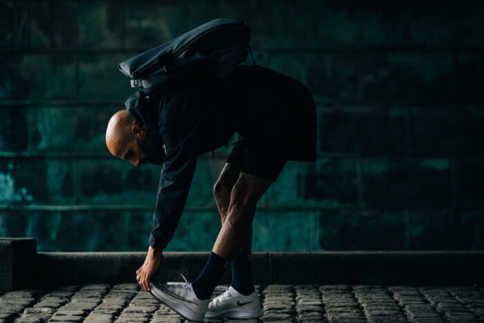 アクティブな今どきビジネスマンは、コートエシエルの新作リュックをお供します。