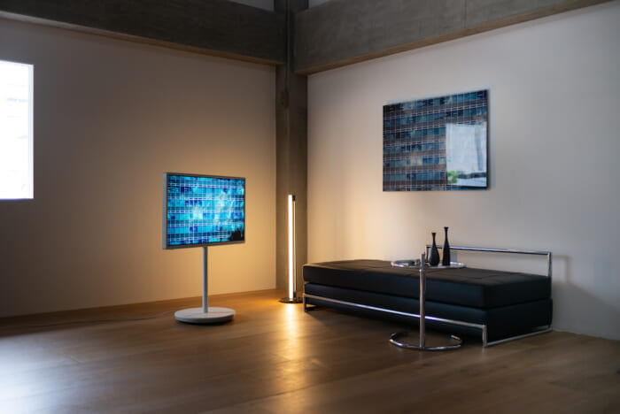 A layout-free TV that breaks the conventional wisdom. What does Takayuki Minami think of Panasonic's latest creation?