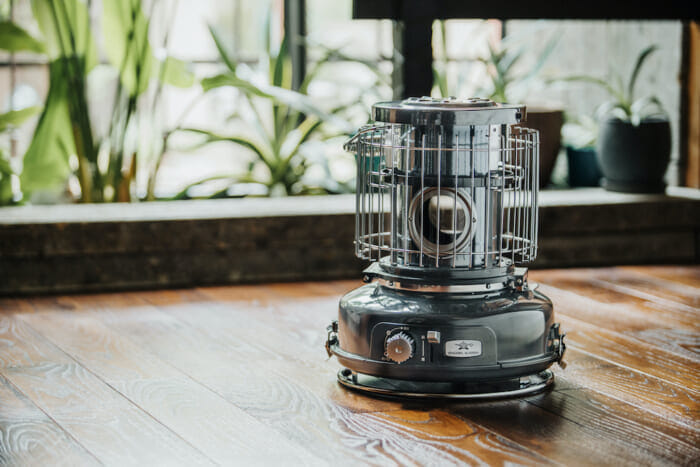 A portable gas stove that has campers drooling. It is now available in a special order color from Orange x Aladdin.