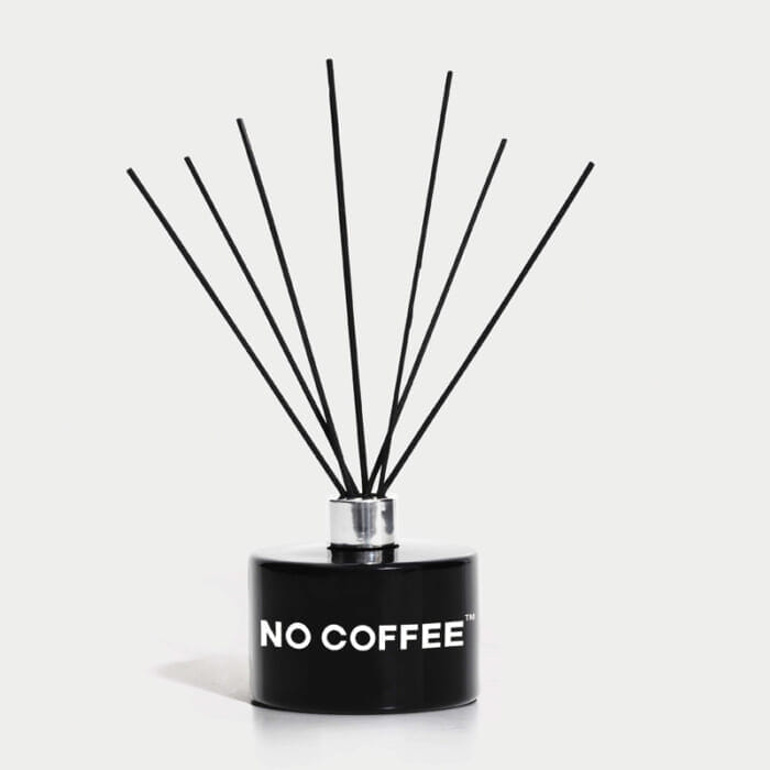 北の大地で、ヴァイタルマテリアルとノーコーヒーの異業種コラボがお目見えです。