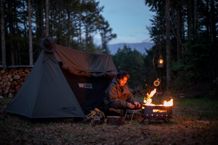 グリップスワニーの新作ギアコレクション。デザインよし、機能よしの武骨な品々がお目見えです。