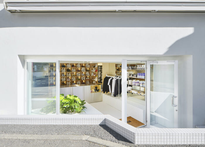 ジェイソンマークの旗艦店が原宿にオープン。お気にのキックスをいつまでも清潔に。