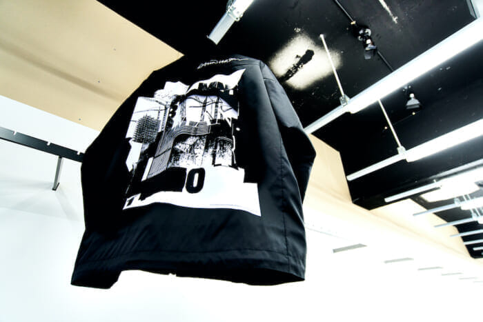 Limited to 100 copies! World-renowned graphic designer David Carson joins the classic collaboration between Eliminator and Umbro.