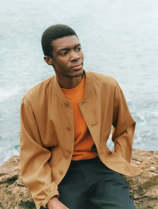 軽快なリズムを奏でる、ユニクロUの22SSコレクション。1月28日に発売です。