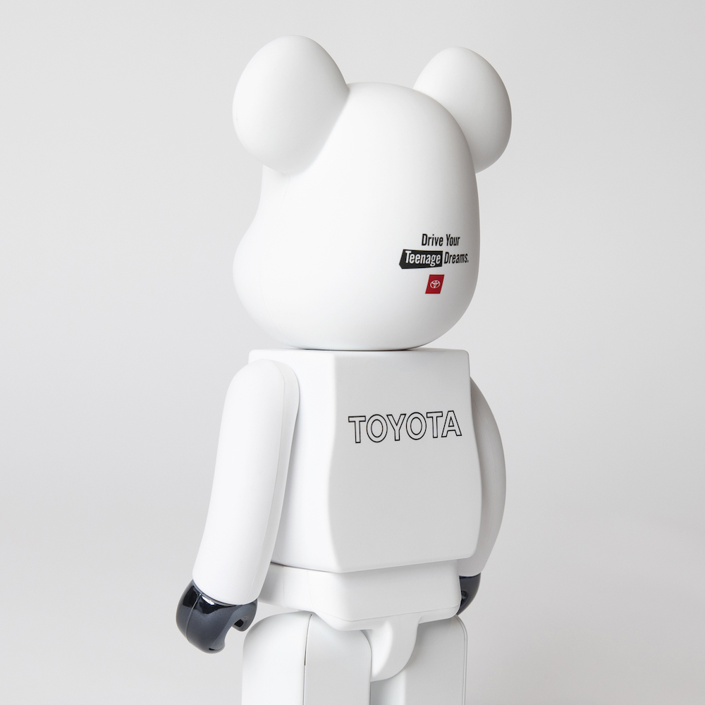 即完不可避! トヨタ×ベアブリックの第三弾は、マットホワイトで登場 即完不可避! トヨタ×ベアブリックの第三弾は、マットホワイトで登場