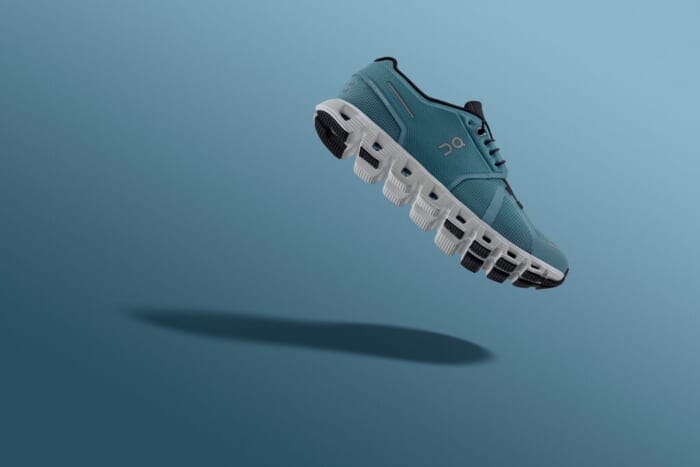 シーンを選ばず、機能的。オンの名品「Cloud」のバージョンアップモデルが登場。防水タイプもあるよ。