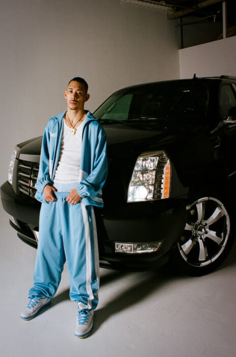 カーサービス×ディアスポラ。モデルにIOを起用した、4輪つながりのスペシャルコラボが登場です。