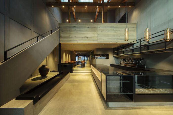 Ogawa Coffee opened a new store in Kyoto , where the company was founded. . A renovated machiya (townhouse) that retains the atmosphere of the ancient capital, a place that will last for the next 100 years.