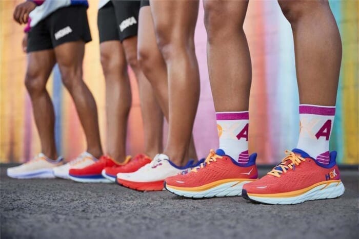 ランニングを始めるきっかけにホカのスタート パックはいかがでしょう。華やかなカラーリングが際立つ4モデルが展開。