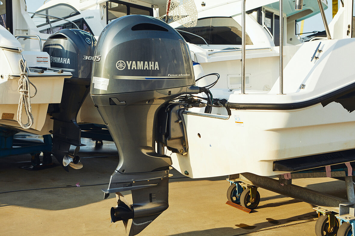 吉沢ボート バス釣り 海釣り 釣り船 フィッシングボート