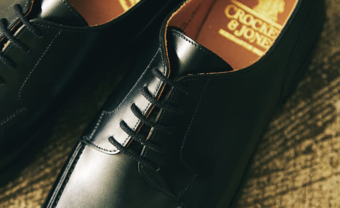 Series "Aspiring Masterpieces" No.251 Crockett & Jones U-tip for overnight business trips.
