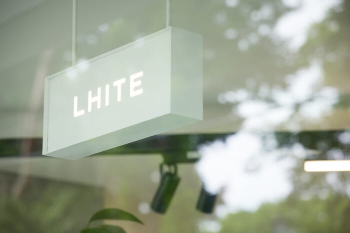 Eyewear as if it were an accessory. Blanc's first one-of-a-kind store, Light, opens in Harajuku, Tokyo!