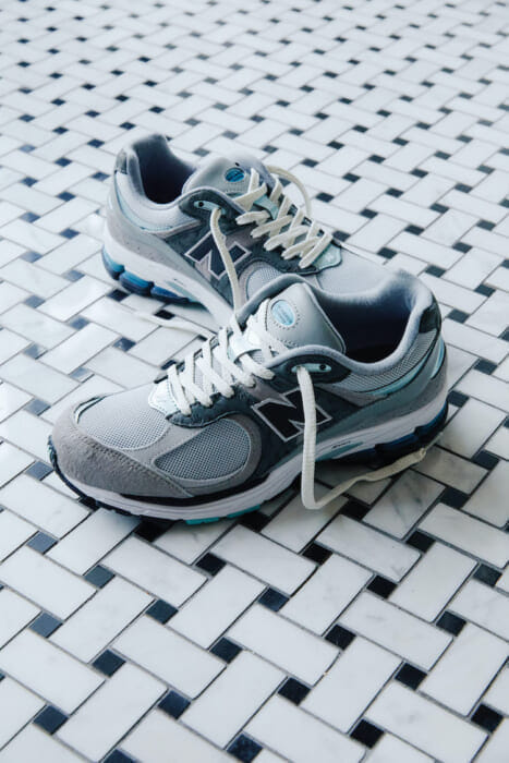 A special order of Atmos for 2002R was created based on an aggressive concept. The inspiration for the high-quality looks came from an unexpected animal.