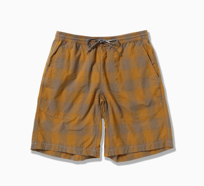 クールは裏切らない。アンドワンダーの夏服は、機能素材クールマックス®ファブリックによって支えられています。