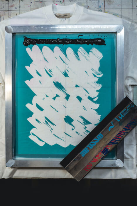 アーティストのAMANE MURAKAMIが自ら手刷り。マーカウェアの直営店、中目黒のPARKINGにてシルクスクリーンイベントを開催。