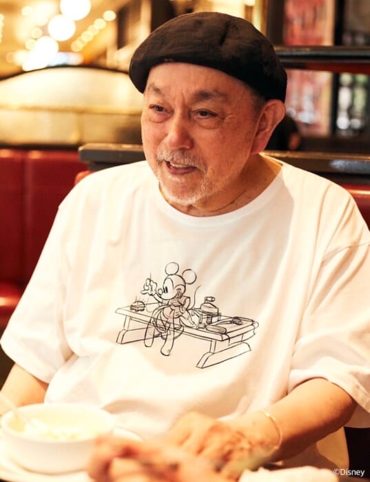 小さなネズミのお針子さん、縫っているのは誰のジャケット? ポーター