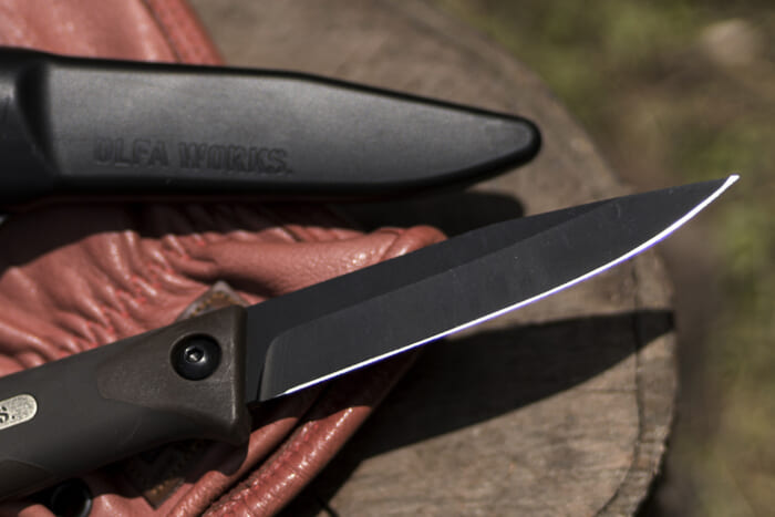 Orange x Olfa Works. The popular outdoor knife Sanga is now available in a special-order version.