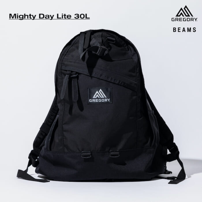 What is BEAMS' solution to the eternally difficult problem of a black daypack? It's a 30-liter, large-capacity, and very functional version of Gregory's famous "daypack".