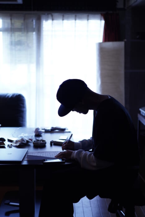 前例のないHIP HOPを更新し続けるISSUGIが、2年ぶり9作目となる新アルバム『366247』をリリース。