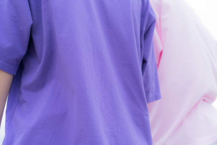 誰が作ってるの?でおなじみのフーズメイキングから、ボタニカルダイのTシャツが登場しました。