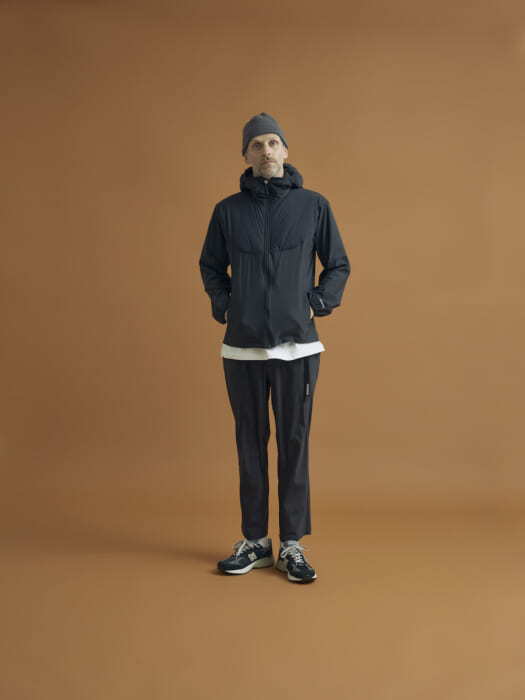 More active, more simple. Enjoy the fall season ahead of others with Maple's "addictive" new pants.